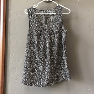 Gap sleeveless blouse